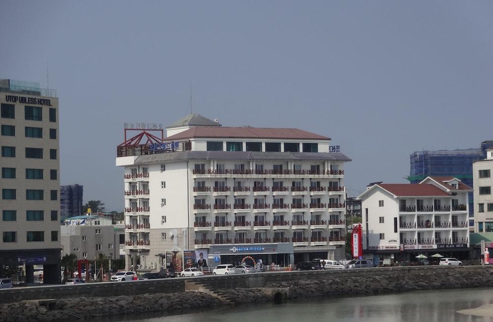 Ocean Grand Hotel 3*
